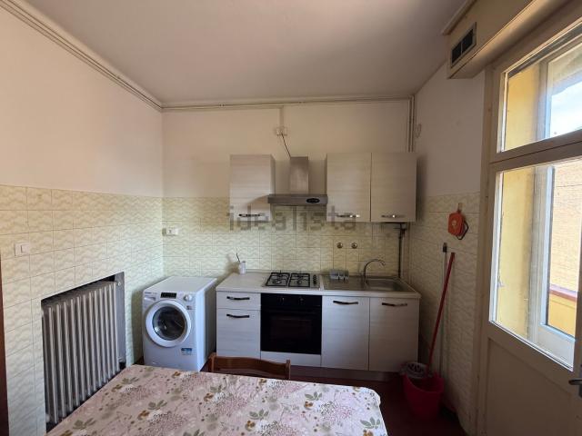 Appartamento in affitto di 125 m² in Via castel tedaldo