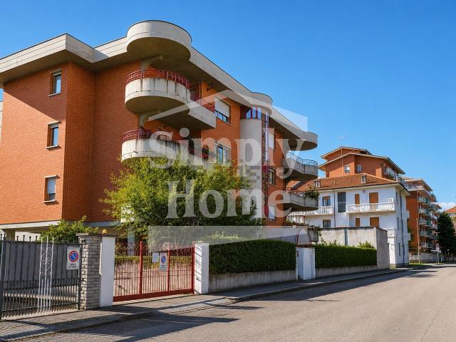 Appartamento in affitto di 125 m² in Via Cesare Battisti, 95