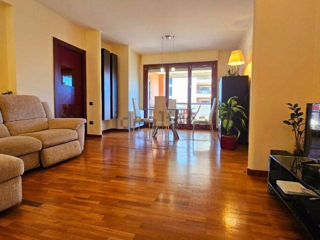 Appartamento in affitto di 125 m² in Via Achille Grandi, 1