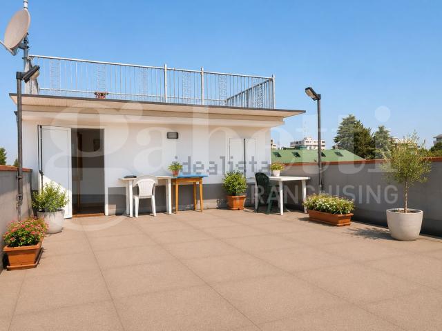 Appartamento in affitto di 125 m² in Via Gino Marinuzzi