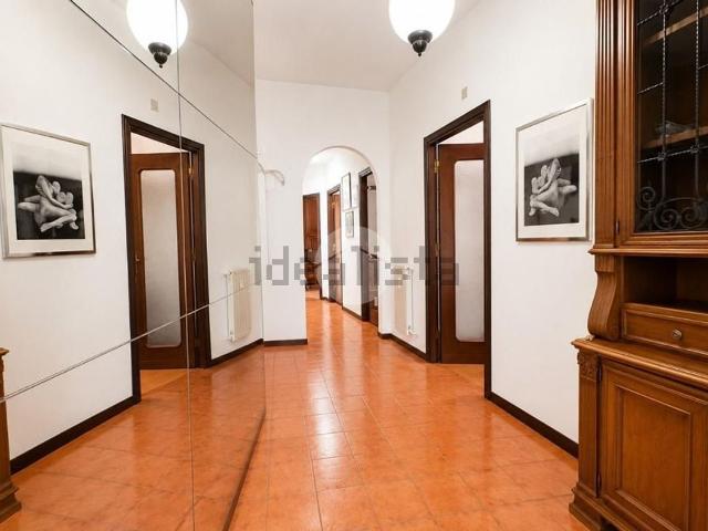 Appartamento in affitto di 125 m² in Via di Mezzocammino, 197