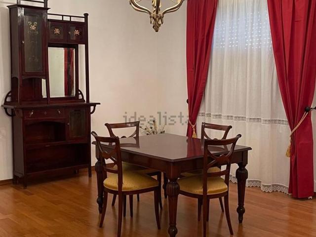 Appartamento in affitto di 125 m² in Via Francesco Crispi, 168