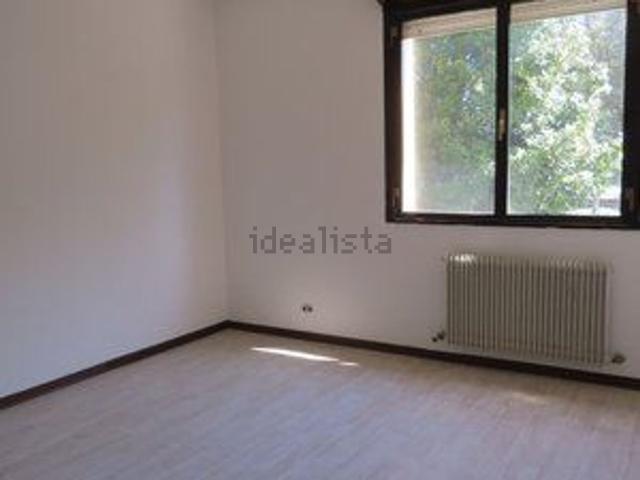 Appartamento in affitto di 125 m² in Via Francesco Dormisch