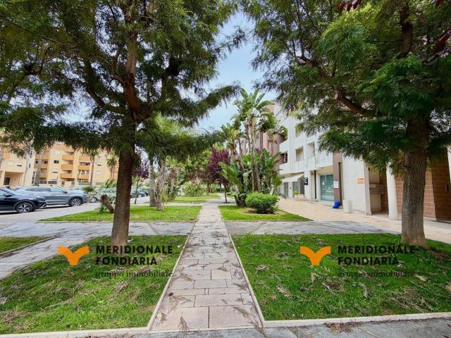 Appartamento in affitto di 125 m² in Via Salvatore Nahi, 43