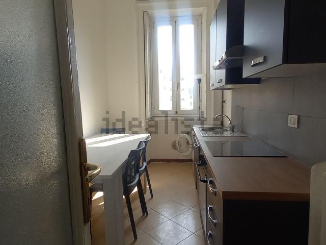 Appartamento in affitto di 125 m² in Via Spartaco, 8