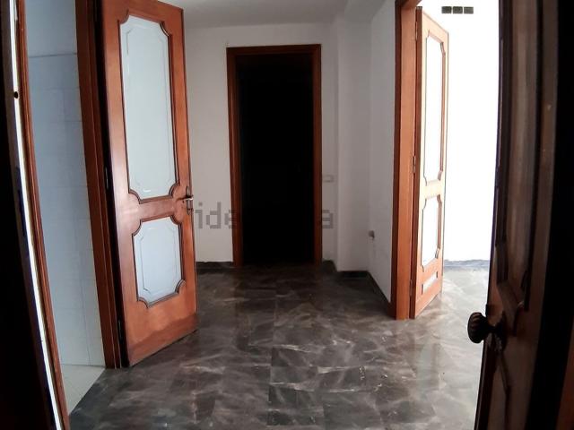 Appartamento in affitto di 125 m² in Viale Cavour