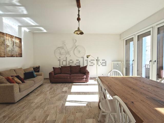 Appartamento in affitto di 125 m² in Corso Vittorio Emanuele II, 76