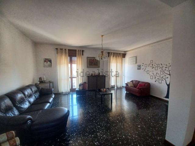 Appartamento in affitto di 125 m² in Corso Europa, 139
