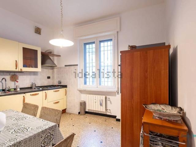 Appartamento in affitto di 125 m² in Piazza Lido di Pegli