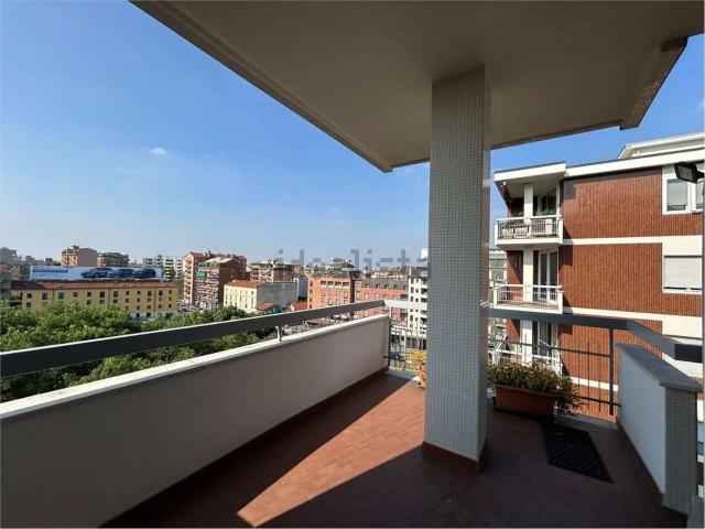 Appartamento in affitto di 125 m² in Piazzale Lugano, 9