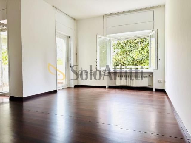 Appartamento in affitto di 125 m² in Strada 7, 7