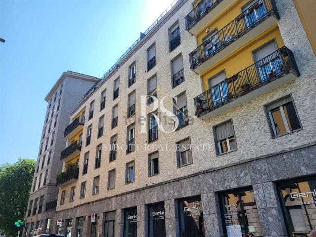 Appartamento in affitto di 126 m² in Via Fratelli Bandiera, 9