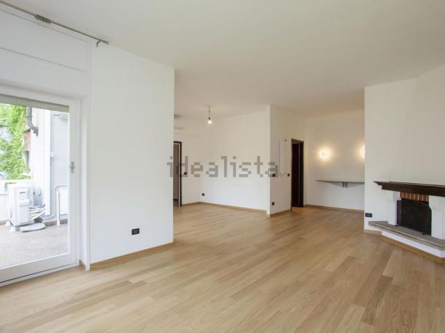 Appartamento in affitto di 126 m² in Via Ottava Strada, 24