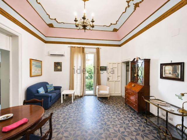 Appartamento in affitto di 126 m² in Via Volturno