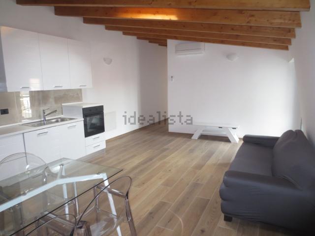 Appartamento in affitto di 126 m² in Piazza Aspromonte, 43