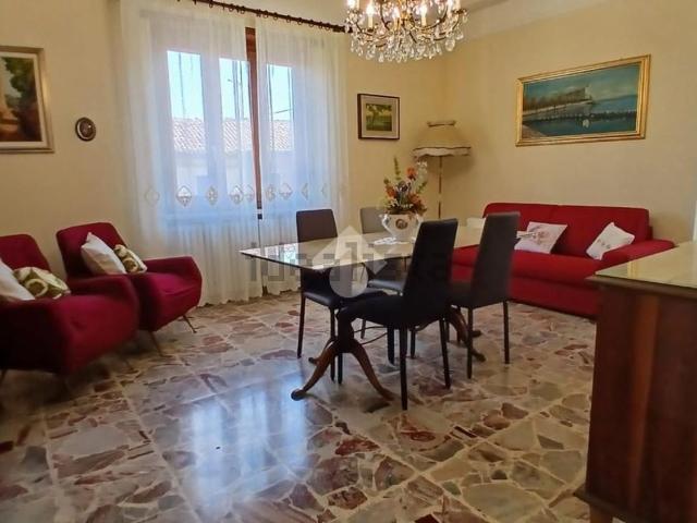 Appartamento in affitto di 127 m² in Via Cesare Balbo, 9