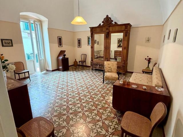 Appartamento in affitto di 128 m² in Via Mauro Fasano, 12