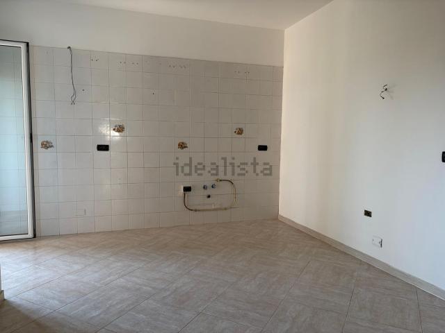 Appartamento in affitto di 128 m² in Via Sandro Pertini, 34