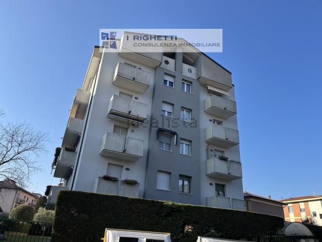 Appartamento in affitto di 128 m² in Via Siracusa