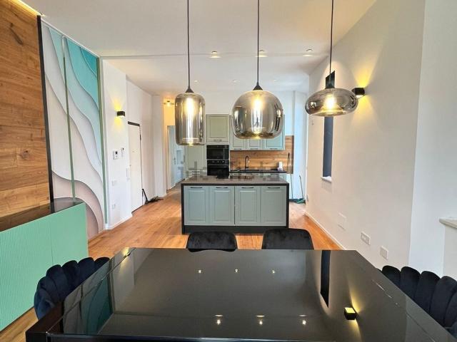 Appartamento in affitto di 129 m²