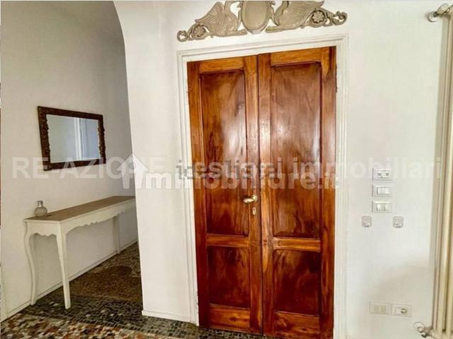 Appartamento in affitto di 129 m²