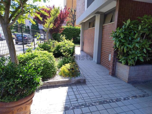Appartamento in affitto di 129 m² in Viale della Repubblica, 111