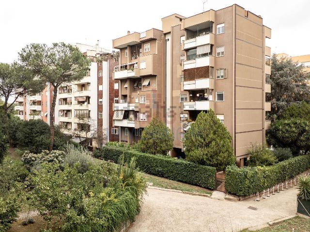 Appartamento in affitto di 129 m² in Viale Erminio Spalla, 392