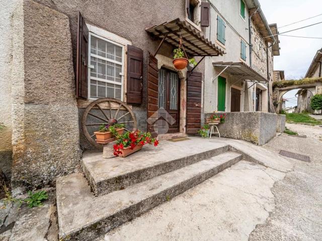 Appartamento in affitto di 129 m² in Contrada Comerlati