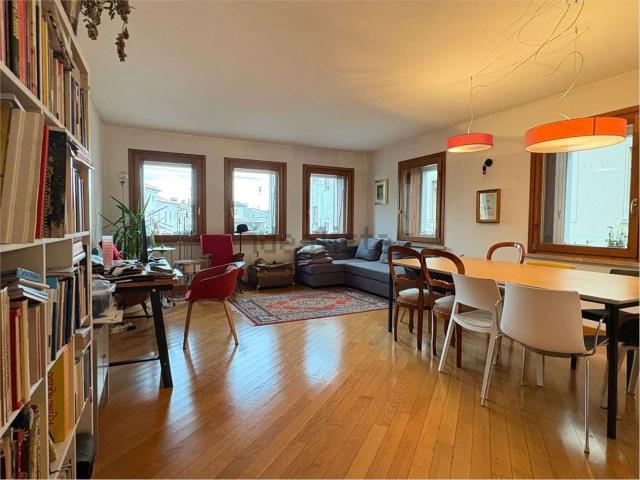 Appartamento in affitto di 130 m²