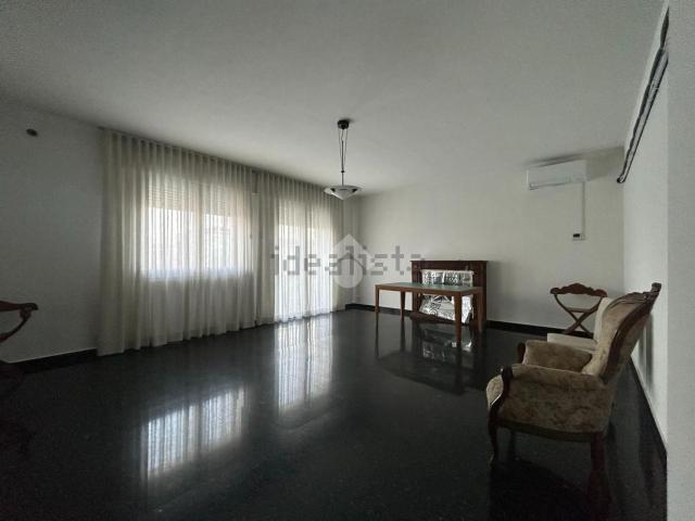 Appartamento in affitto di 130 m²