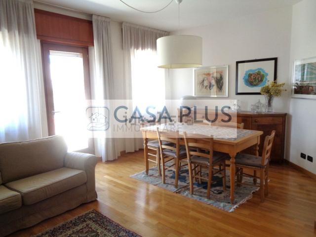 Appartamento in affitto di 130 m²