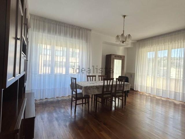 Appartamento in affitto di 130 m²