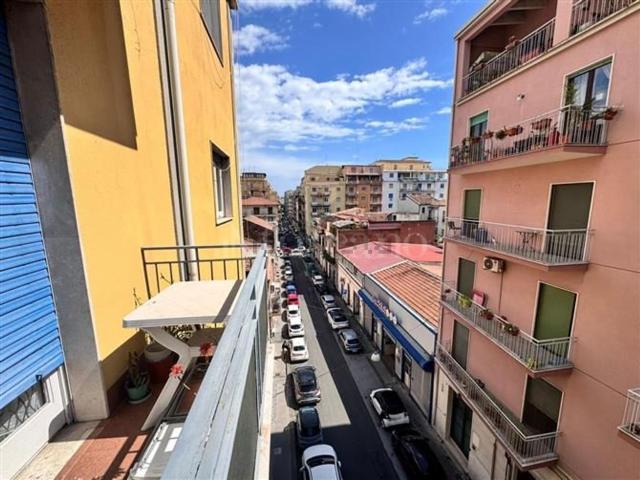 Appartamento in affitto di 130 m² in Via Cagliari