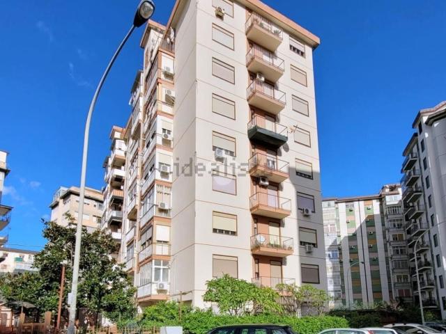 Appartamento in affitto di 130 m² in Via Calogero Nicastro, 1