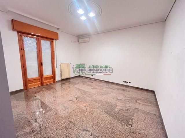 Appartamento in affitto di 130 m² in Via Caravaggio
