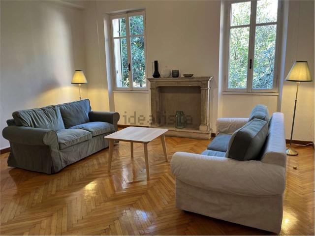 Appartamento in affitto di 130 m² in Via Carlo Cattaneo, 6