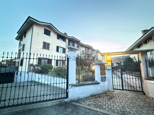 Appartamento in affitto di 130 m² in Via Carlo Mottino, 11