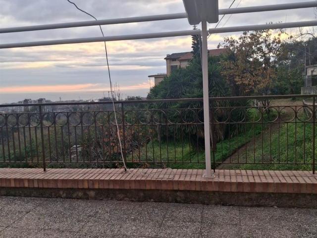 Appartamento in affitto di 130 m² in Via Ciotoli, 4