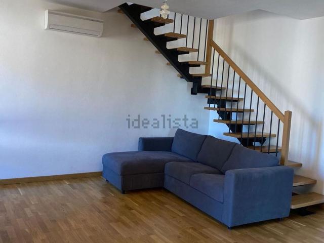 Appartamento in affitto di 130 m² in Via Antonio Cugini