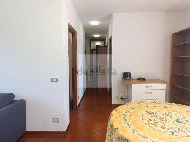 Appartamento in affitto di 130 m² in Via Andrea da Formigine
