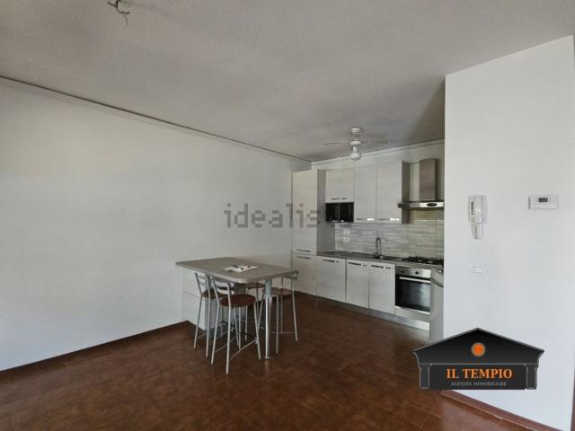 Appartamento in affitto di 130 m² in Via Adolfo Giuriato