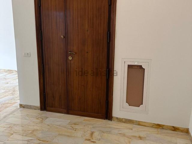 Appartamento in affitto di 130 m² in Via Bevagna