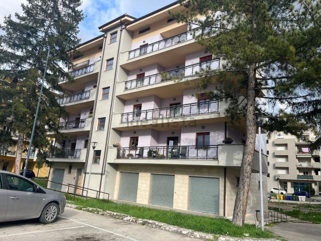 Appartamento in affitto di 130 m² in Via Beata Cristina, 2