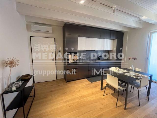 Appartamento in affitto di 130 m² in Via Bellinzona