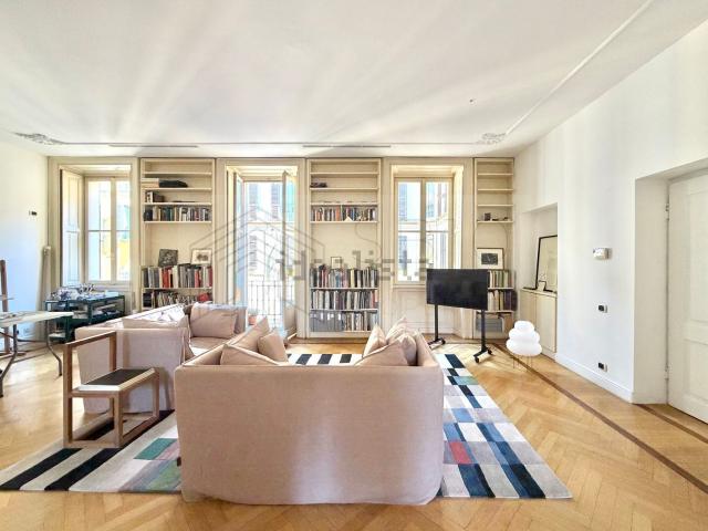 Appartamento in affitto di 130 m² in Via G. Leopardi