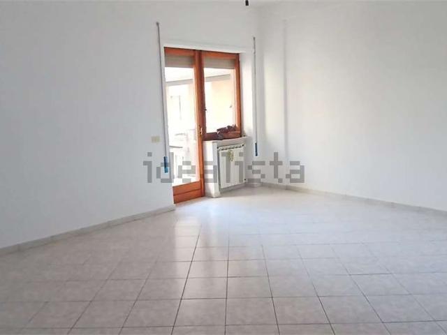 Appartamento in affitto di 130 m² in Via Giacomo Matteotti