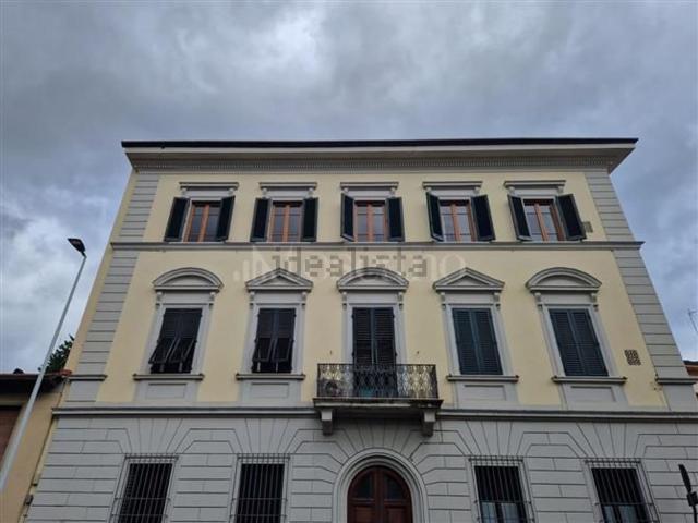 Appartamento in affitto di 130 m² in Via Giovanni Pico della Mirandola