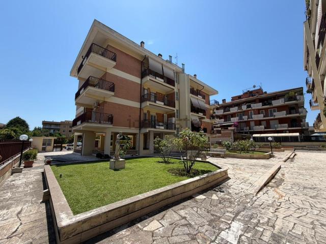 Appartamento in affitto di 130 m² in Via dei Sette Metri, 78