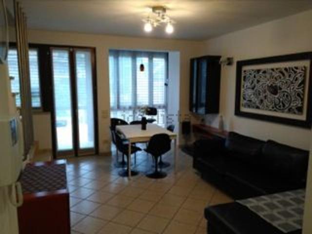 Appartamento in affitto di 130 m² in Via del Pino