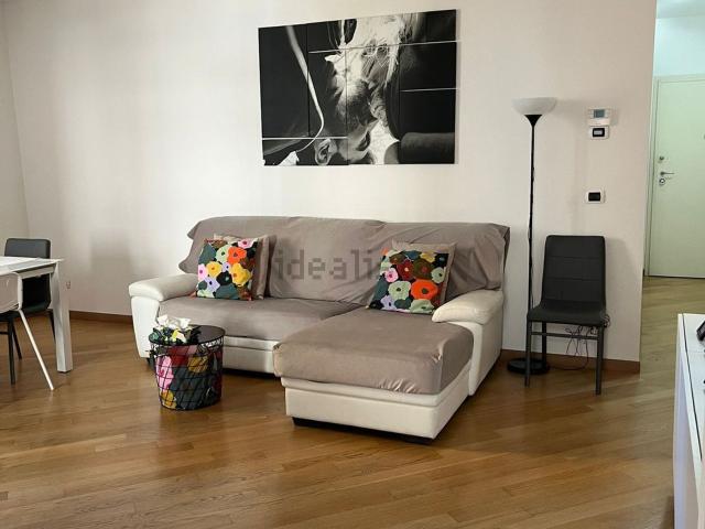 Appartamento in affitto di 130 m² in Via dello Scalo, 2